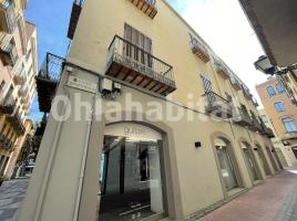 For rent business premises, 160 m², near bus and train, Calle Joan Maragall, 18