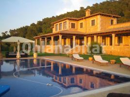 Houses (masia), 971 m², near bus and train, almost new