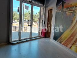 For rent business premises, 86 m², near bus and train, almost new, Avenida catalunya