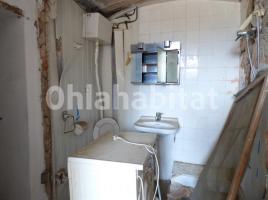 Flat, 85 m², near bus and train