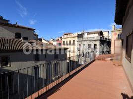 Property Vertical, 751 m², Antic