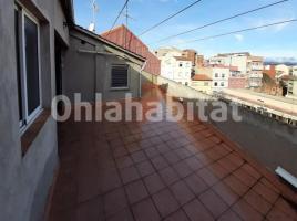 Casa (unifamiliar aislada), 330 m², cerca de bus y tren