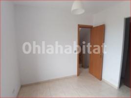 Casa (unifamiliar aislada), 182 m², cerca de bus y tren, seminuevo