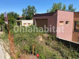 Casa (unifamiliar aislada), 264 m², cerca de bus y tren