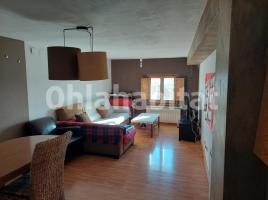 Piso, 92 m², cerca de bus y tren