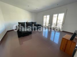 Flat, 110 m², near bus and train, Òdena