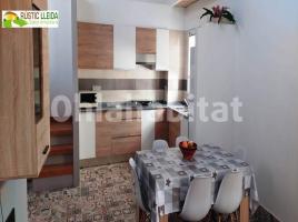 New home - Flat in, 135 m², near bus and train, new