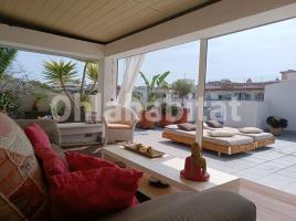 Attic, 94 m², near bus and train, Eixample