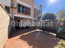 Casa (unifamiliar aïllada), 258 m², prop de bus i tren, Pla de Sant Magi