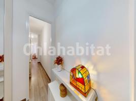 For rent flat, 81 m², near bus and train, El Baix Guinardó