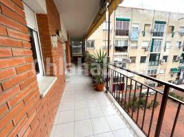 Flat, 130 m², near bus and train, Pubilla Cases