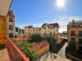 Àtic, 130 m², prop de bus i tren,  (Centro) 