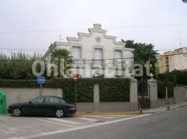 Houses (detached house), 475 m², near bus and train