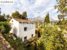  (casa rural), 337 m², près de bus et de train