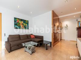 Piso, 92 m², cerca de bus y tren, Poble - Casc Antic