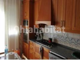 Houses (detached house), 378 m², near bus and train, almost new