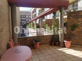 Flat, 130 m², near bus and train, almost new, Centro