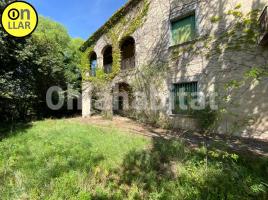 Houses (country house), 708 m², near bus and train