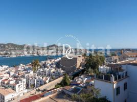 Àtic, 662 m², prop de bus i tren, Dalt Vila - La Marina