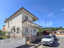 Casa (unifamiliar aïllada), 400 m², prop de bus i tren, Quart