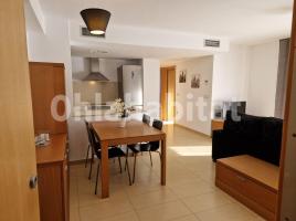 Alquiler apartamento, 68.91 m², cerca de bus y tren, seminuevo, Salatar