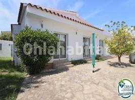 Casa (unifamiliar aïllada), 178 m², prop de bus i tren, Requesens