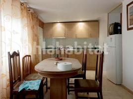 Casa (unifamiliar aislada), 430 m², cerca de bus y tren, Sunyer