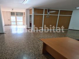 Lloguer local comercial, 132 m²