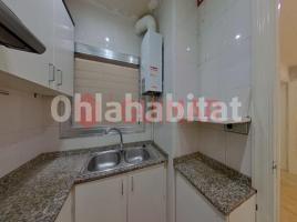 Flat, 70 m², near bus and train, Collblanc