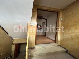 Houses (detached house), 128 m², near bus and train, Gelida