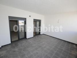 New home - Flat in, 120 m², near bus and train, new