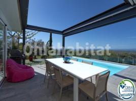 Houses (villa / tower), 298 m², Calle Serra de Verdera, 4