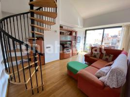 Duplex, 122 m², near bus and train, almost new, Pla de Sant Magi