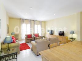 Dúplex, 261 m², près de bus et de métro, presque neuf, Jardines de Salvador Espriu