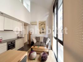 Dúplex, 65 m², cerca bus y metro, seminuevo, Teatreneu
