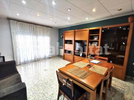 Houses (villa / tower), 190 m², Calle Jaume Balmes