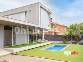 Casa (unifamiliar aïllada), 266 m², prop de bus i tren, seminou, Calle Balandres