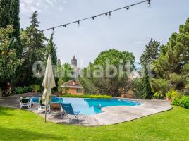 Casa (chalet / torre), 415 m², seminuevo