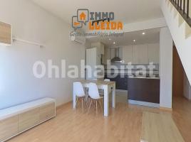 Duplex, 134 m², near bus and train, almost new, Calle del 11 de Setembre