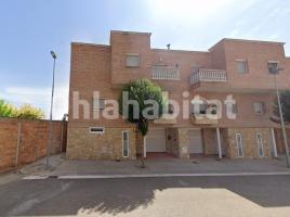 Houses (terraced house), 190 m², near bus and train, almost new, Balaguer