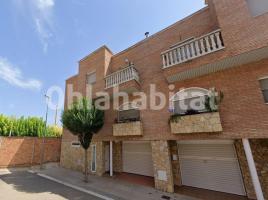 Houses (terraced house), 190 m², near bus and train, almost new, Balaguer