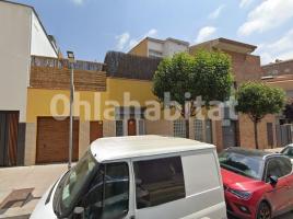 Houses (terraced house), 96 m², near bus and train, Eixample