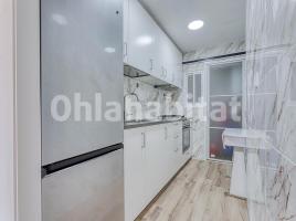 Pis, 92 m², prop de bus i tren, Llevant