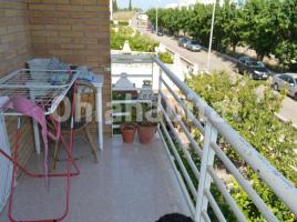 Piso, 82 m², cerca de bus y tren, Nucli Antic