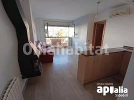 Piso, 62 m², cerca de bus y tren, seminuevo, Poble Sec