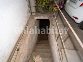 Houses (detached house), 438 m², near bus and train, Centro