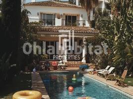 Houses (terraced house), 450 m², near bus and train, Lomas de Marbella Club-Puente Romano