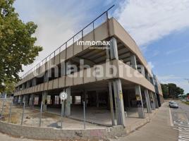 Nau industrial, 2240 m², Zona