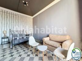 Houses (terraced house), 1011 m², Plaza Ruiz Amado, 1