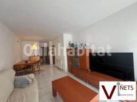 Piso, 85 m², cerca de bus y tren